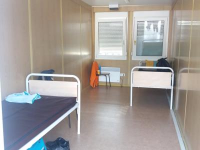 Fehér közi krízisszálló